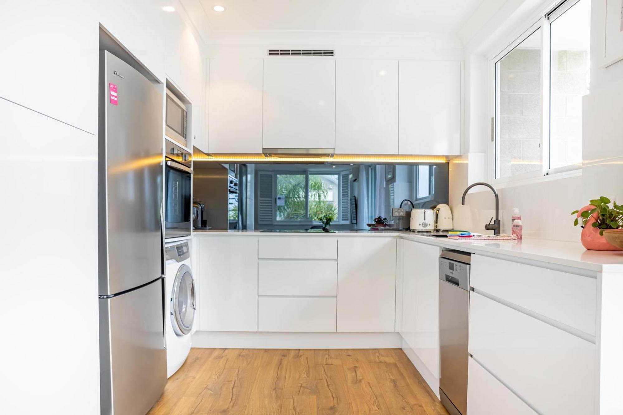 Chic Apartment Footsteps From Manly Beach Sídney Habitación foto